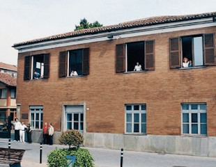 Malato di legionella stroncato a 85 anni. È caccia al batterio