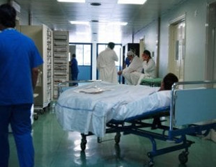 Rimini, turista prende la legionella facendo la doccia: albergatore indagato